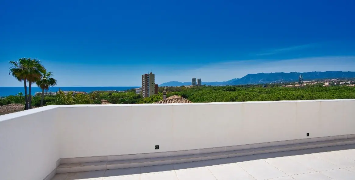 Sale of detached villa in Marbella East (district Marbesa) 9