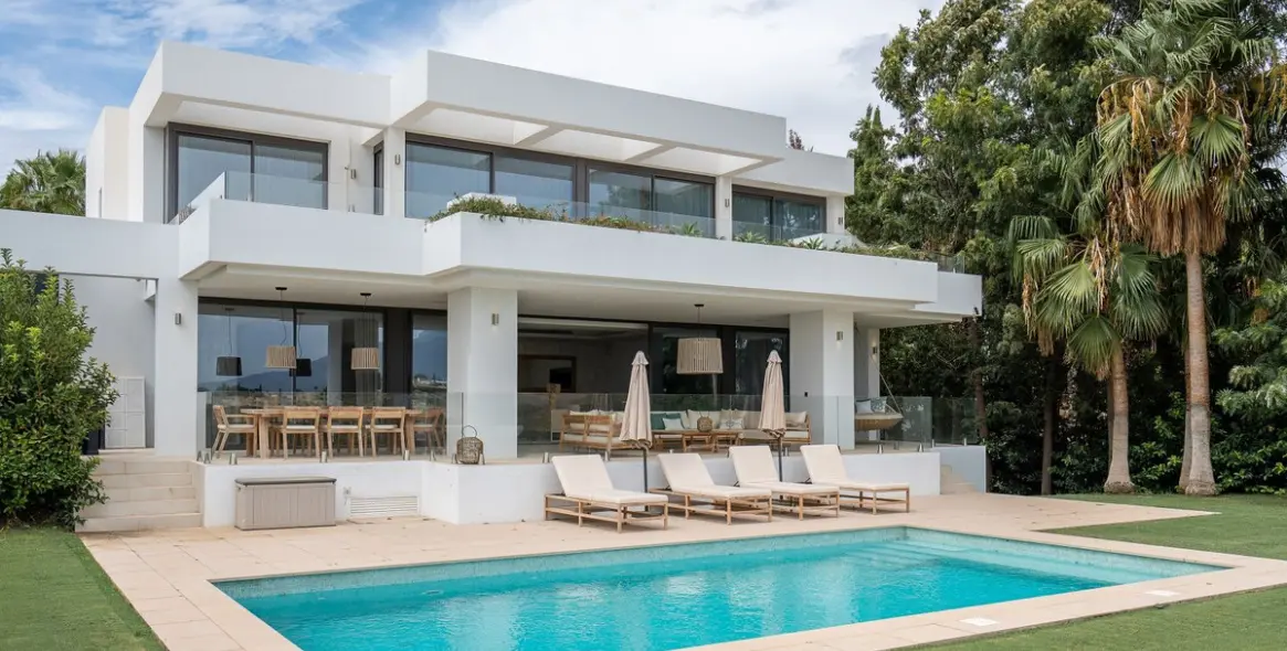 Venta de villa independiente en Benahavís (distrito Los Flamingos) 1