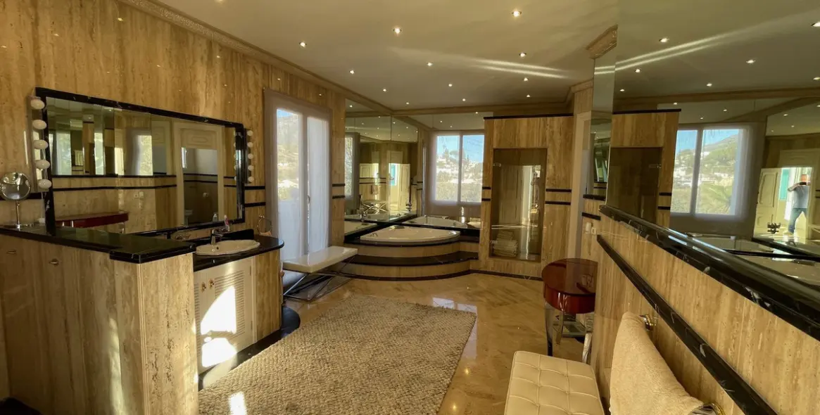 Sale of detached villa in Mijas 15