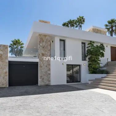 Venta de villa independiente en Guadalmina Alta