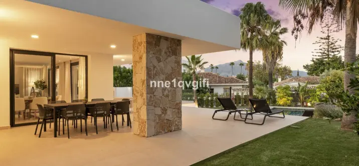 Venta de villa independiente en Guadalmina Alta 3