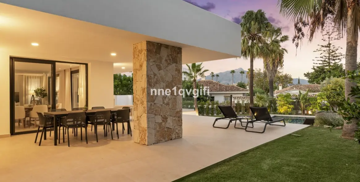 Venta de villa independiente en Guadalmina Alta 4