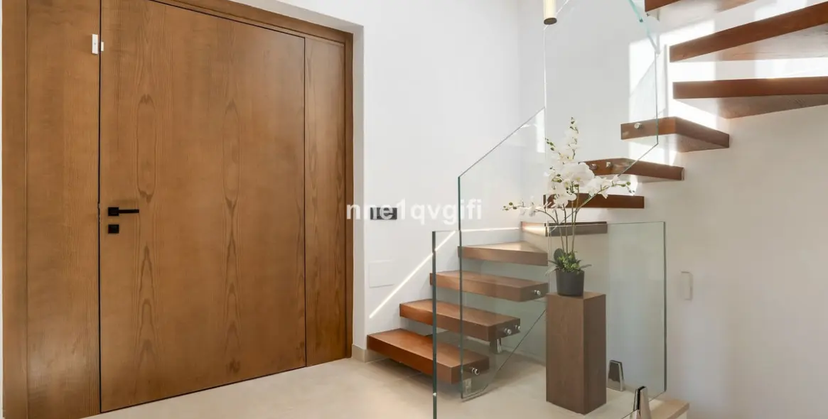 Venta de villa independiente en Guadalmina Alta 21