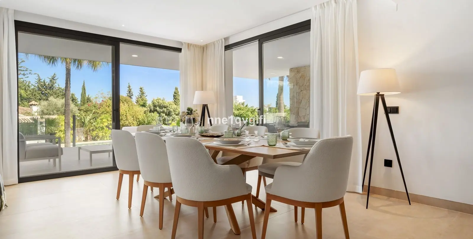 Venta de villa independiente en Guadalmina Alta 16