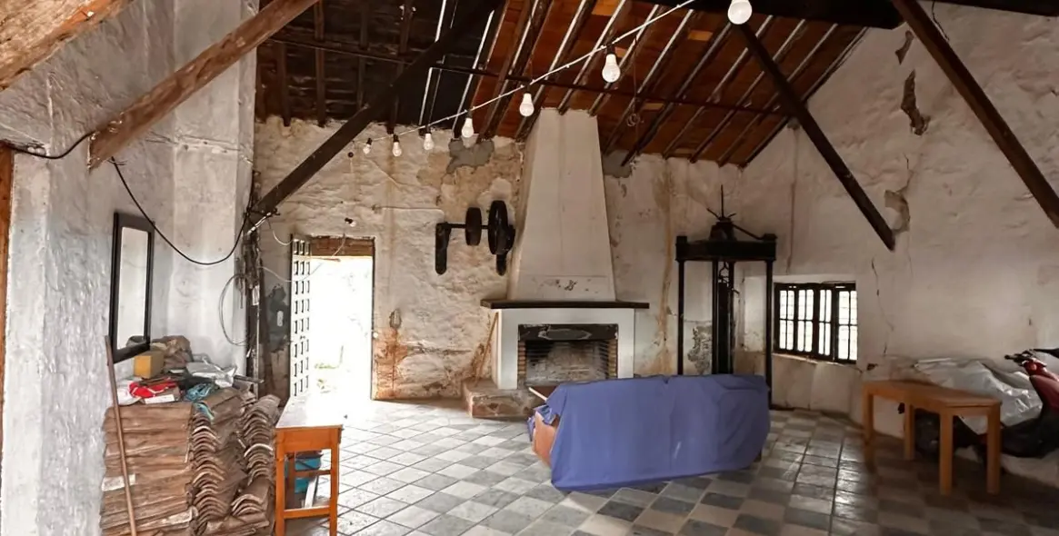 Продажа  жилого участка в Almogía 16