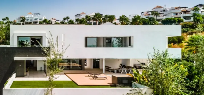 Продажа  отдельно стоящей виллы в Benahavís 0
