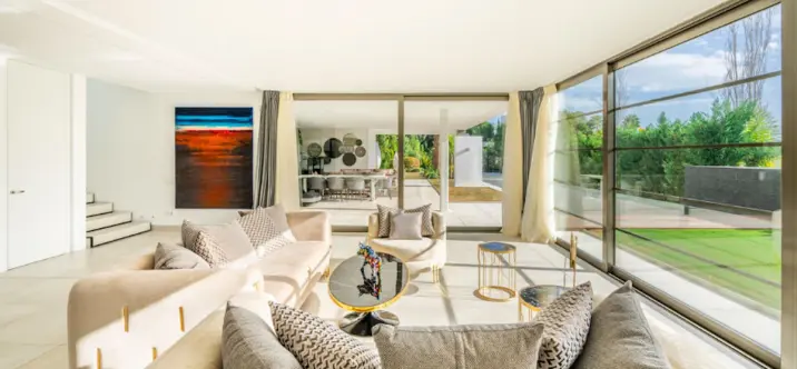 Продажа  отдельно стоящей виллы в Benahavís 2