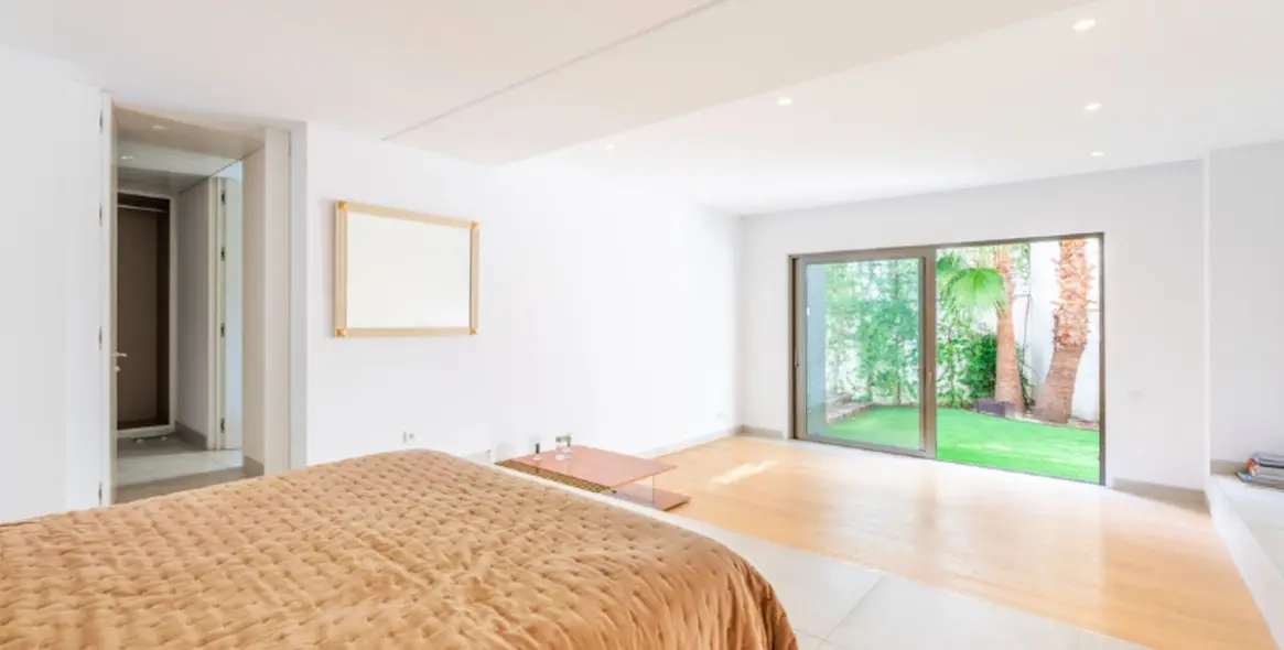 Продажа  отдельно стоящей виллы в Benahavís 12