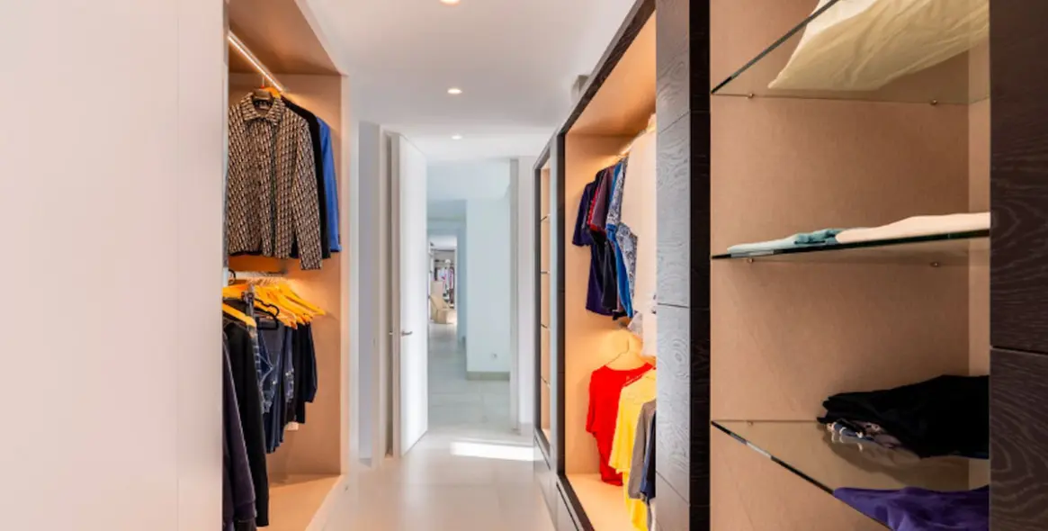 Продажа  отдельно стоящей виллы в Benahavís 14