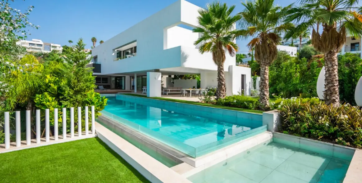 Sale of detached villa in Benahavís 26