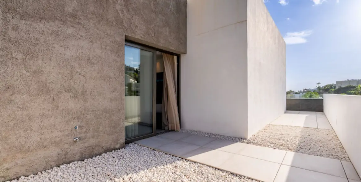 Sale of detached villa in Benahavís 30