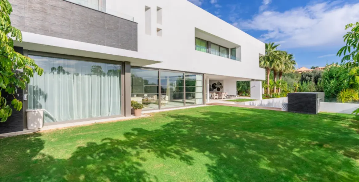 Sale of detached villa in Benahavís 33