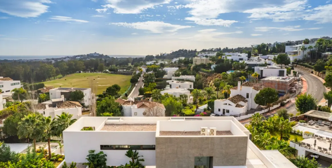Sale of detached villa in Benahavís 35