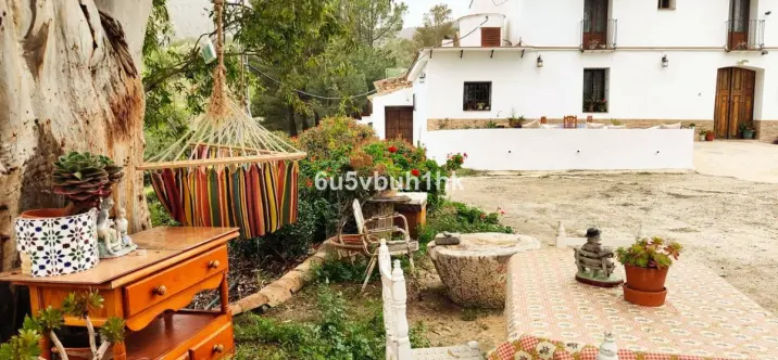 Townhouse R4693549 0