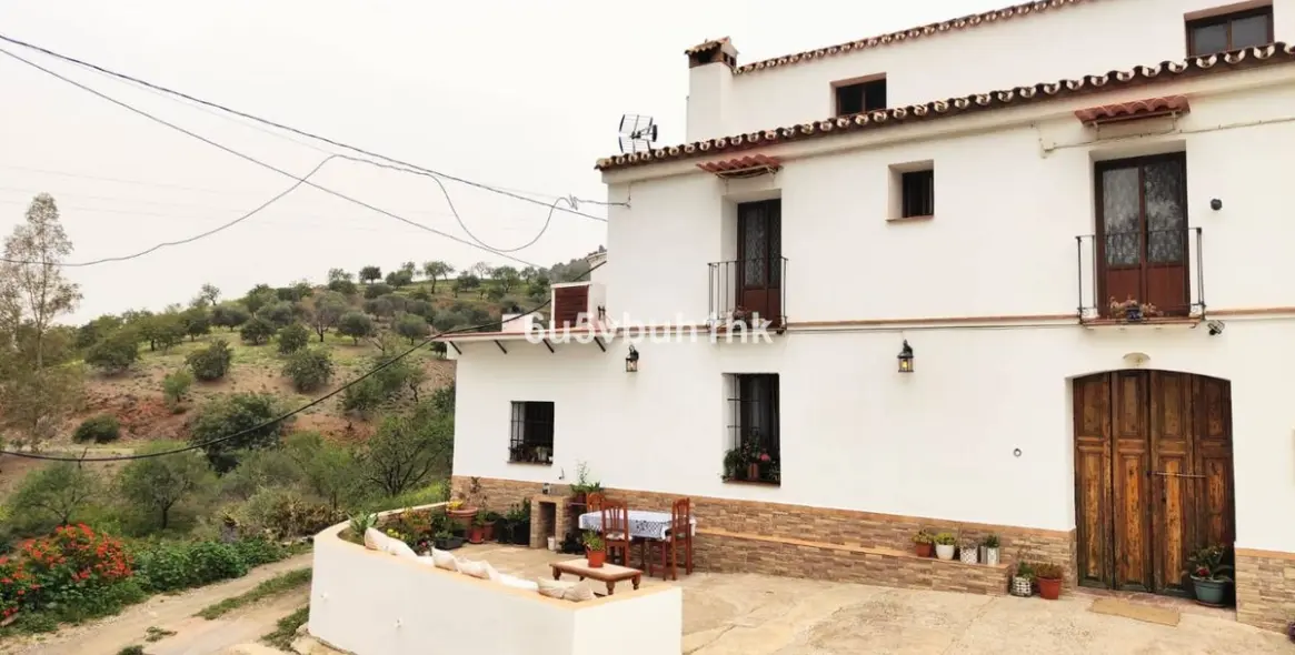 Sale of townhouse in Marbella (district Marbella) 2