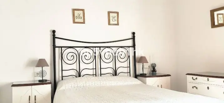 Townhouse R4693549 2