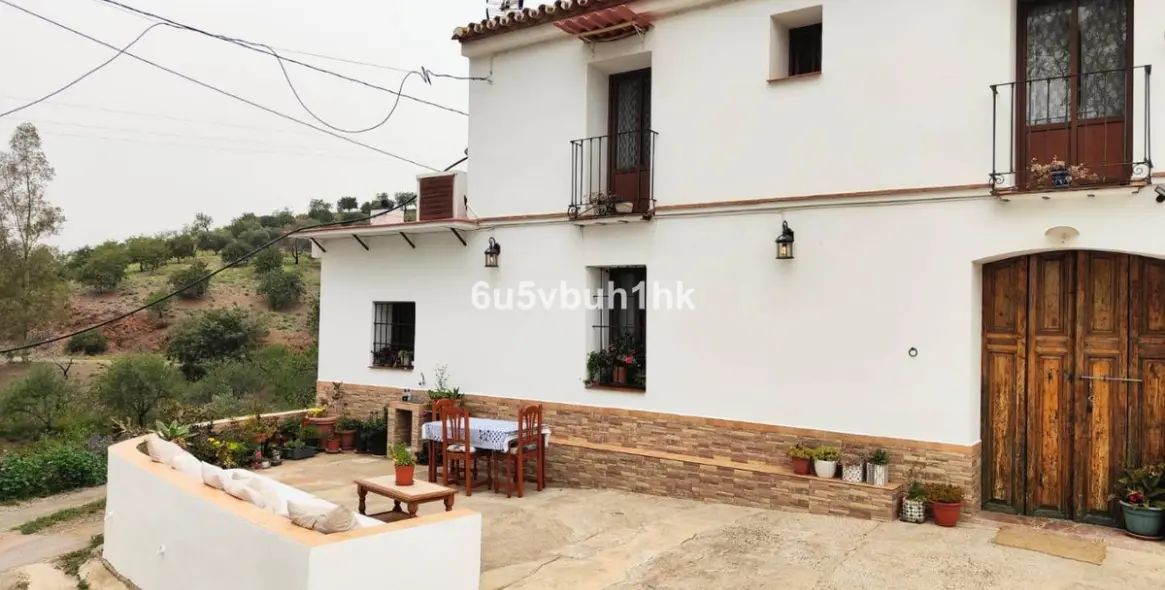 Sale of residential plot in Malaga 27