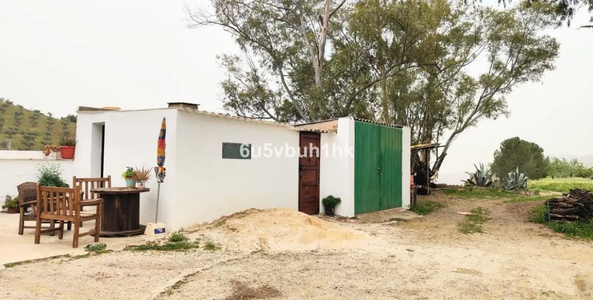 Sale of residential plot in Malaga 32