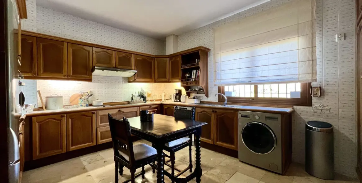 Sale of detached villa in Elviria 21