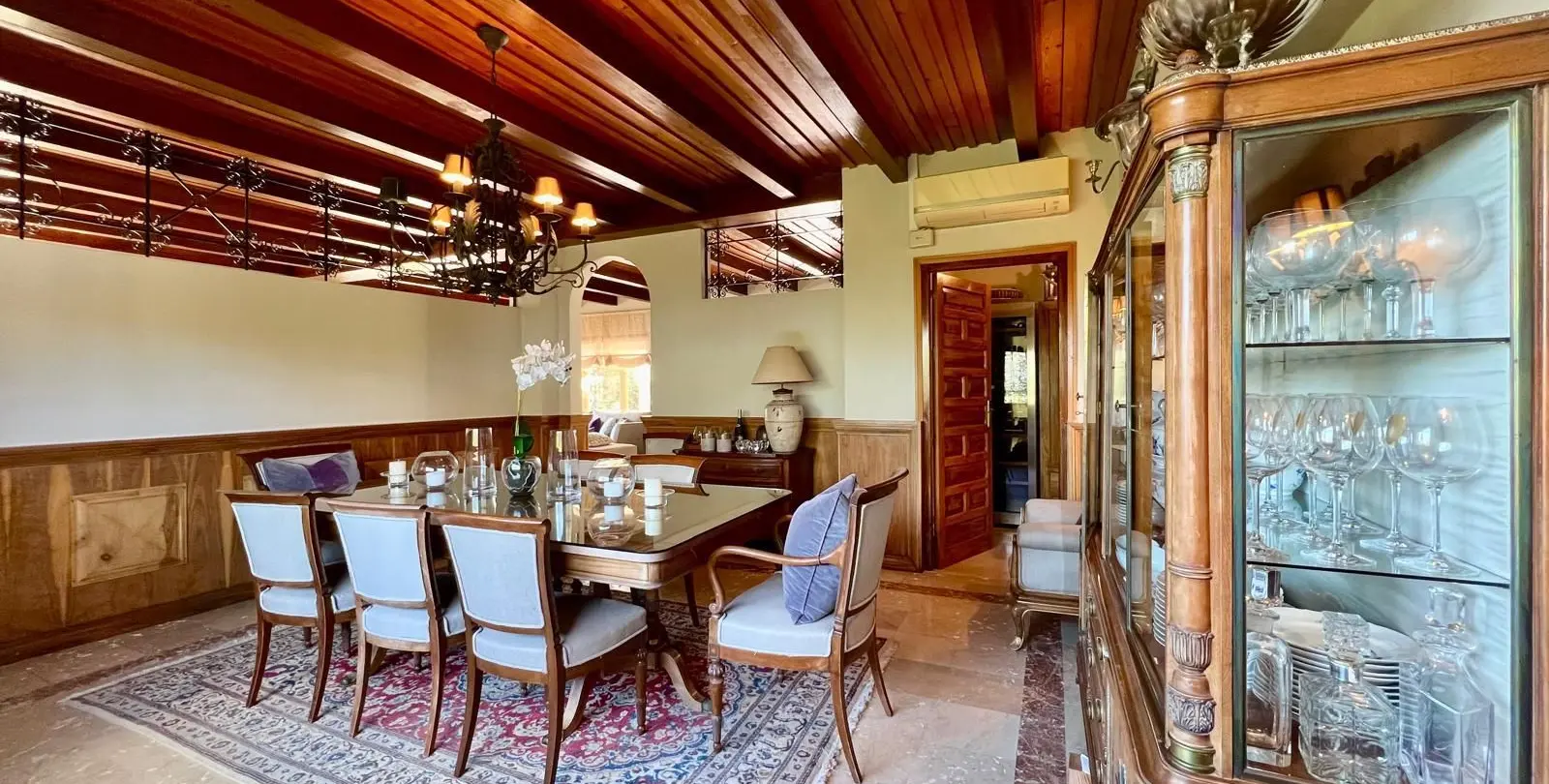 Venta de villa independiente en Elviria 18