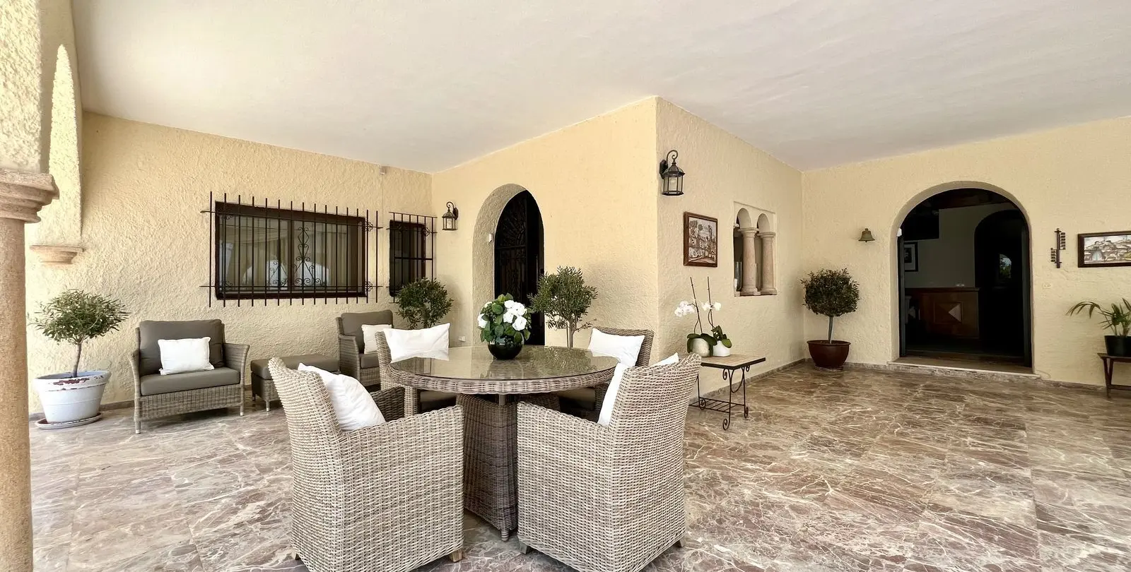 Venta de villa independiente en Elviria 38