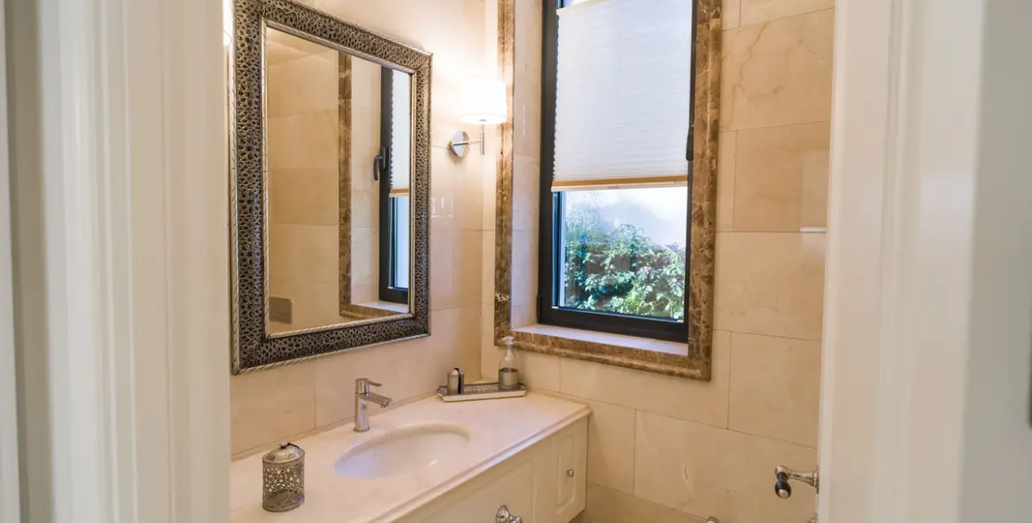 Sale of detached villa in Los Flamingos 14