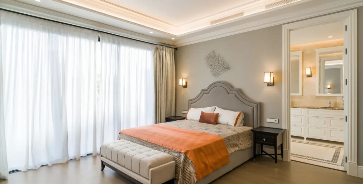 Sale of detached villa in Los Flamingos 20