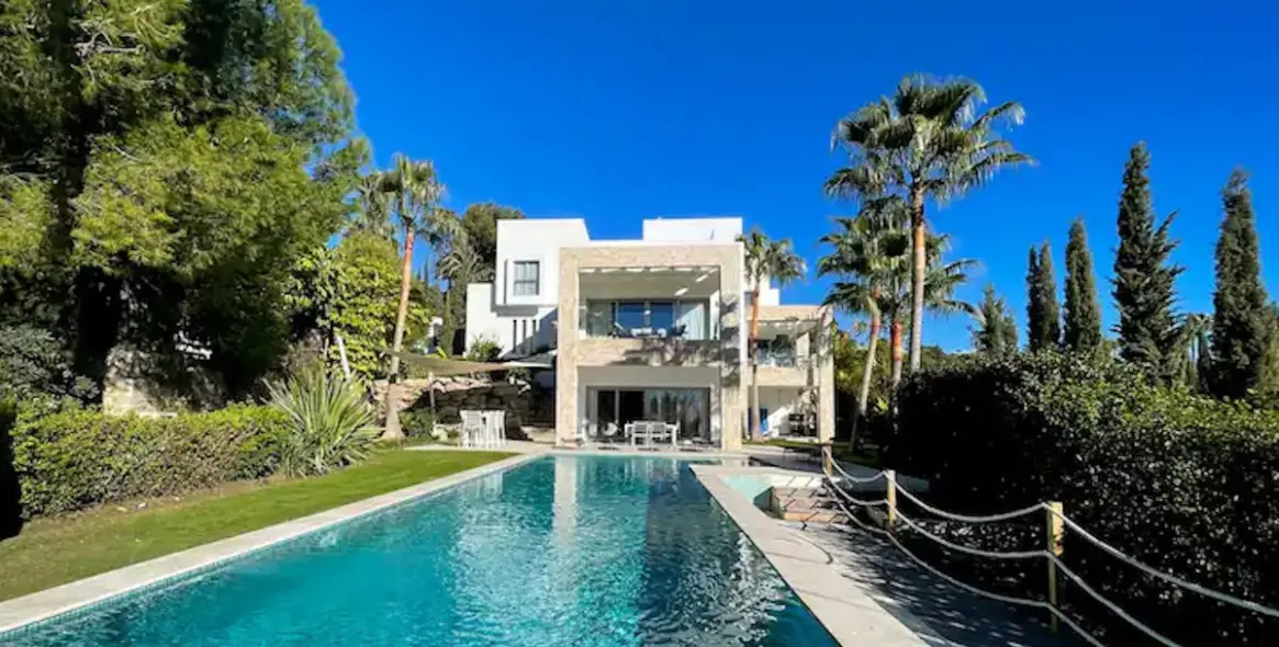 Long-term rent of detached villa in Benahavís 3