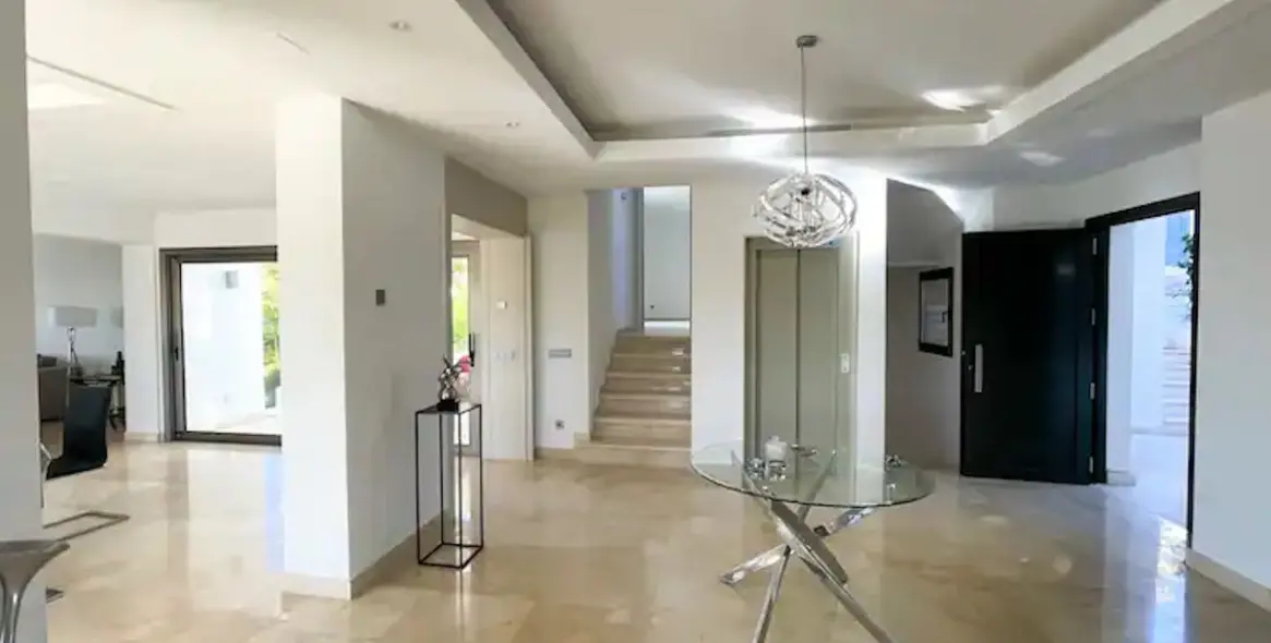 Long-term rent of detached villa in Benahavís 9