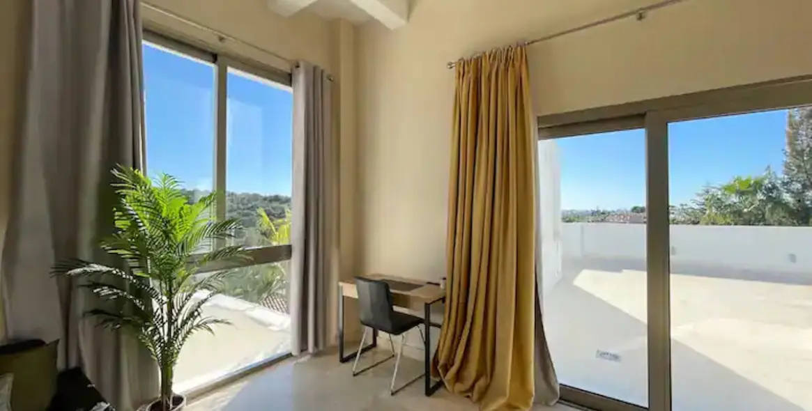 Long-term rent of detached villa in Benahavís 13