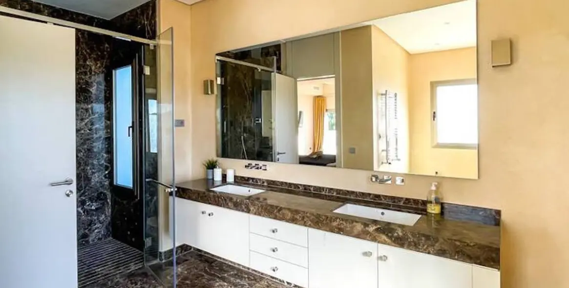 Long-term rent of detached villa in Benahavís 23