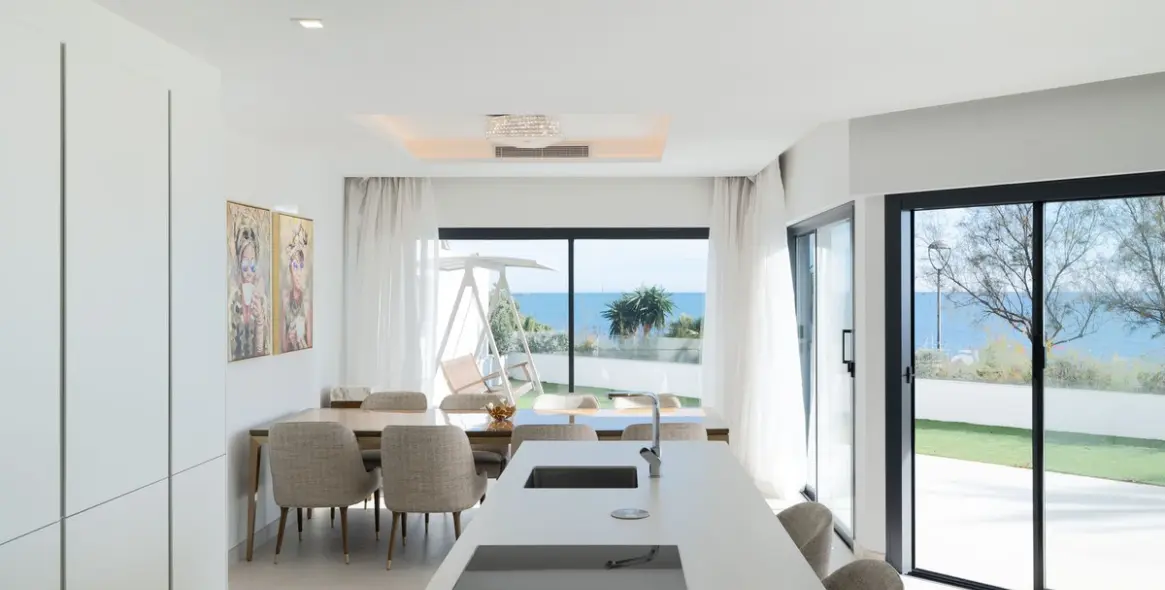 Продажа таунхауса в Estepona 2