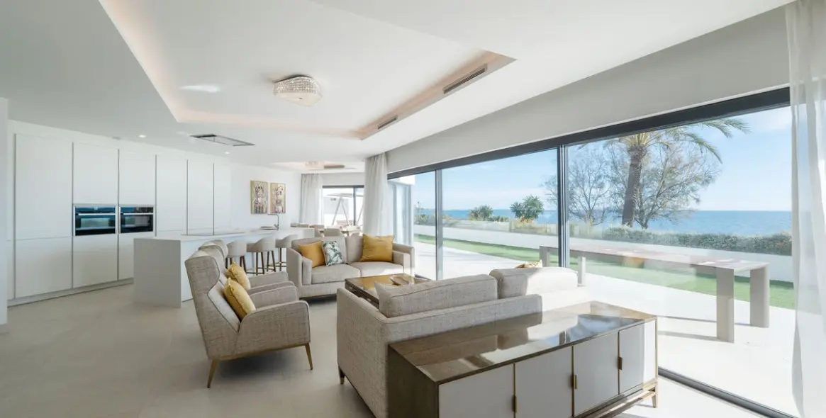 Продажа таунхауса в Estepona 11