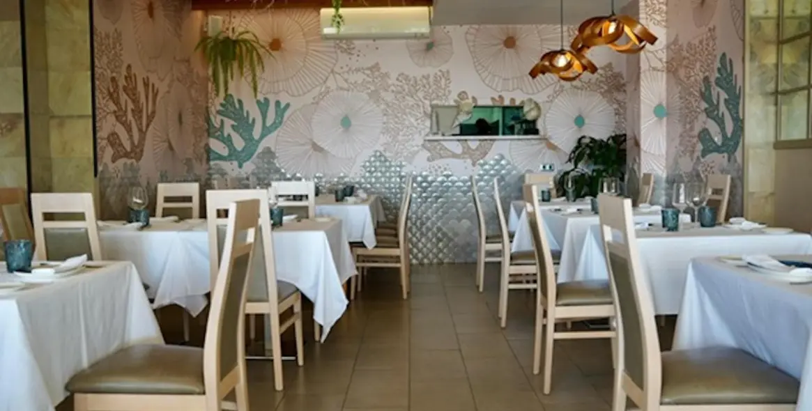 Venta de restaurante en Estepona 3