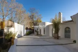 Image 4 thumb