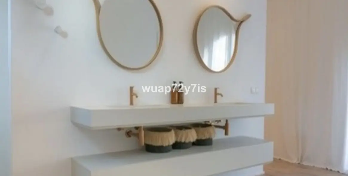 Sale of detached villa in Guadalmina Alta 18