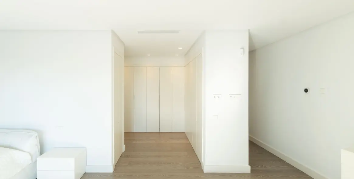 Продажа  отдельно стоящей виллы в Benahavís 16