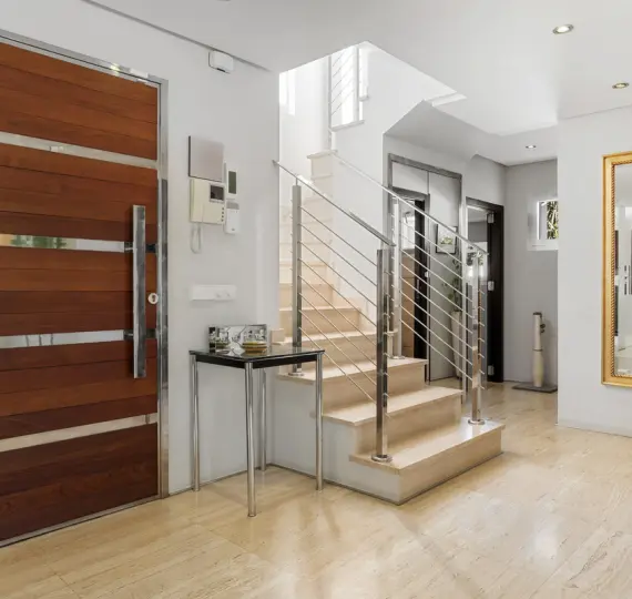 Venta de villa independiente en Nueva Andalucía