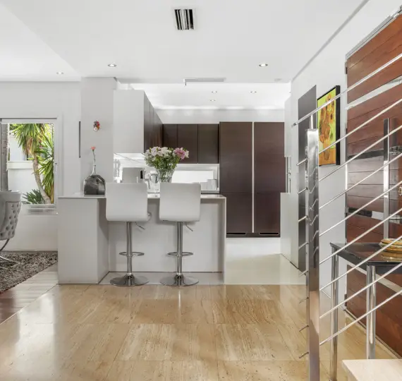 Venta de villa independiente en Nueva Andalucía