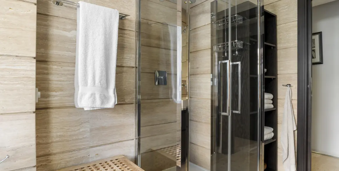 Venta de villa independiente en Nueva Andalucía 17