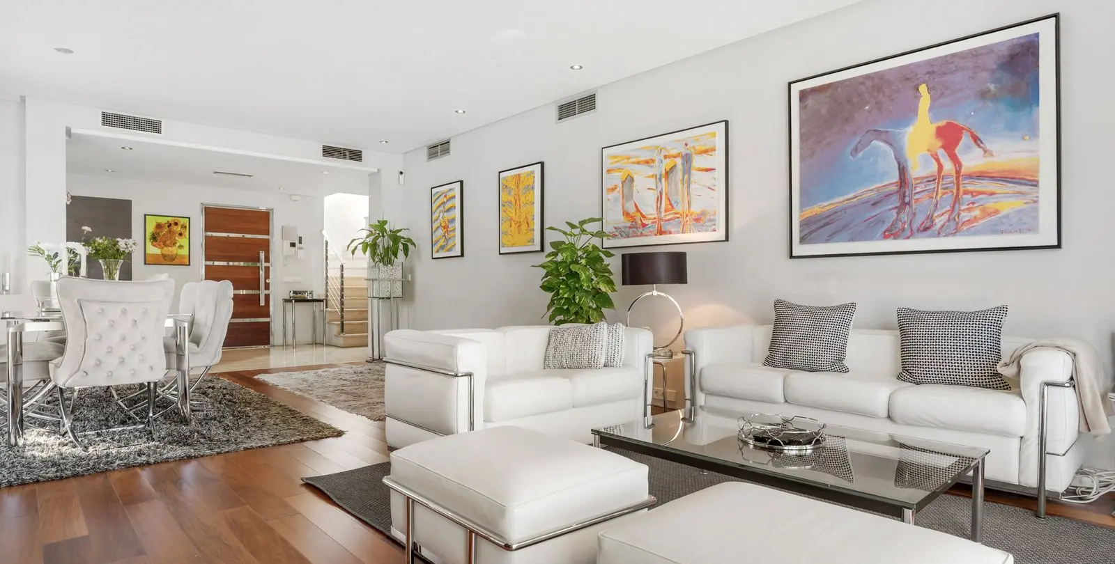Venta de villa independiente en Nueva Andalucía 11