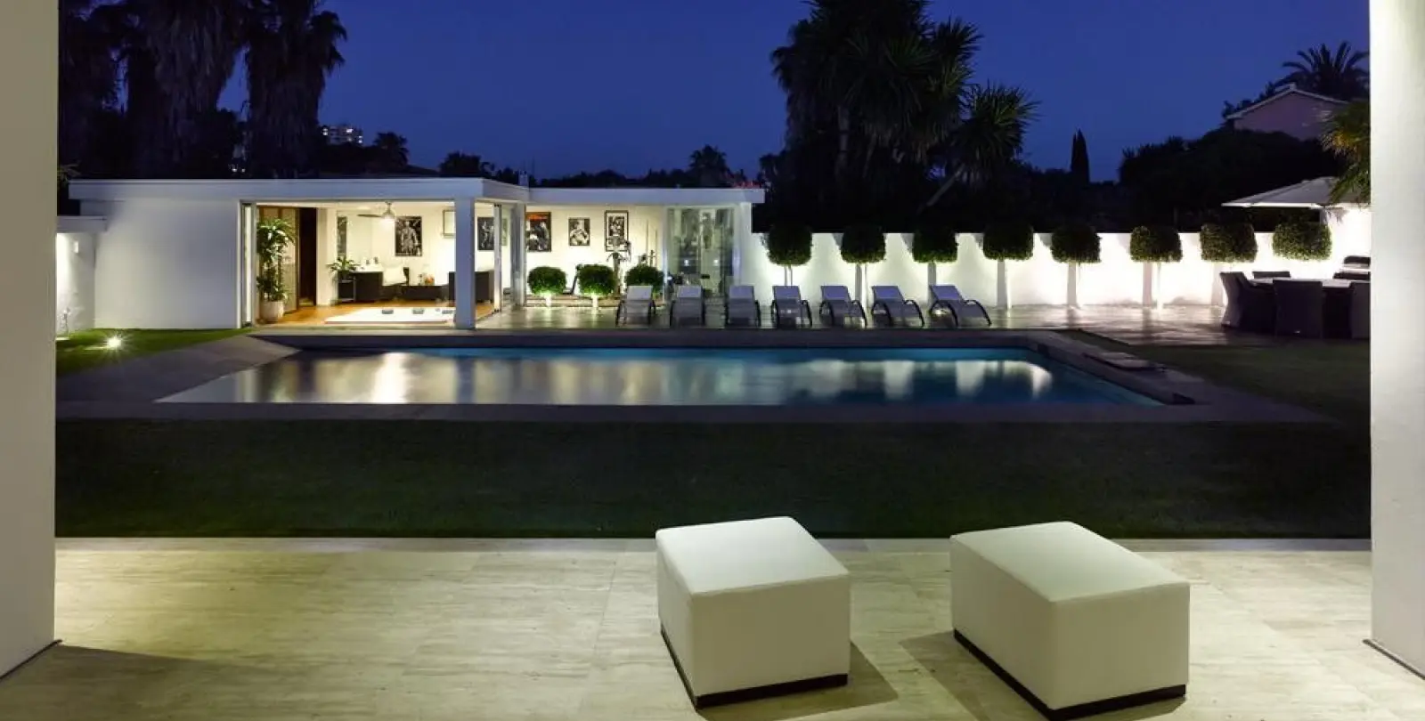 Venta de villa independiente en Nueva Andalucía 58