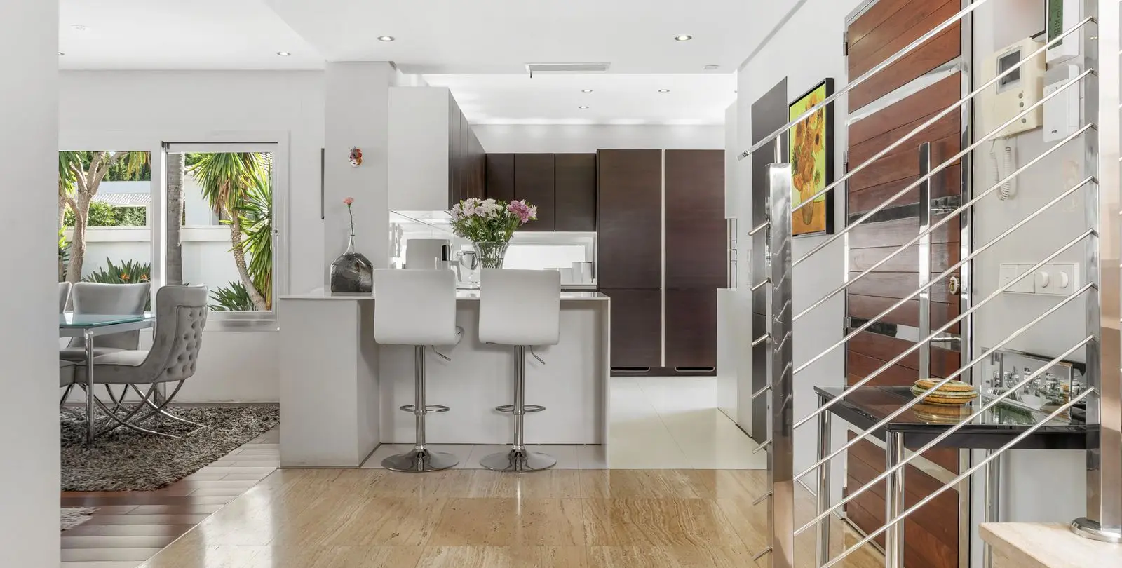Venta de villa independiente en Nueva Andalucía 5