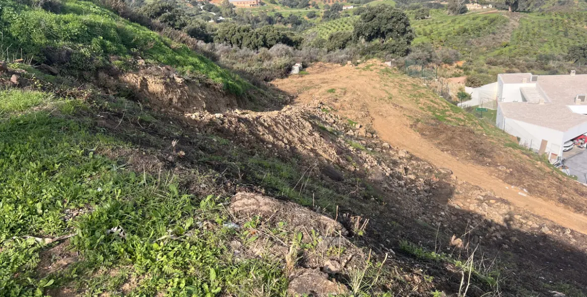 Продажа  отдельно стоящей виллы в La Cala Golf 12