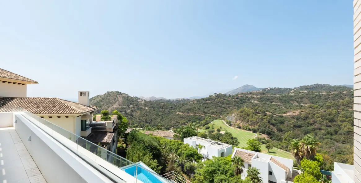 Venta de villa independiente en Los Arqueros 12