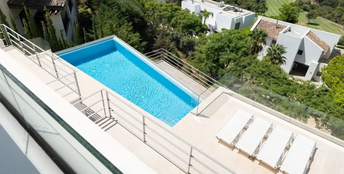 Venta de villa independiente en Los Arqueros 13