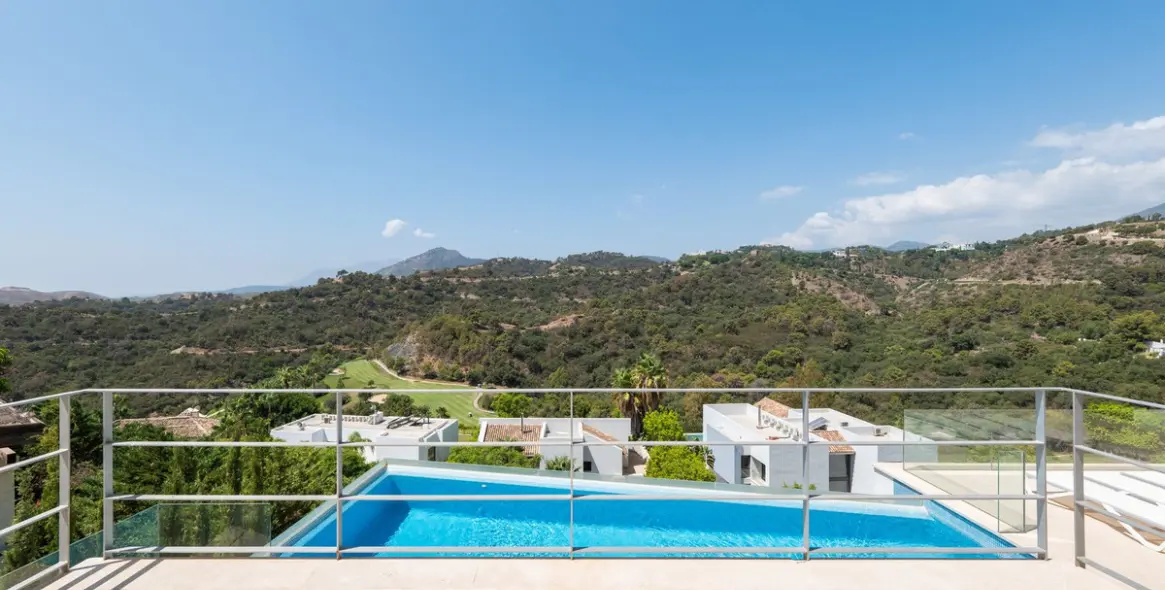 Venta de villa independiente en Los Arqueros 18