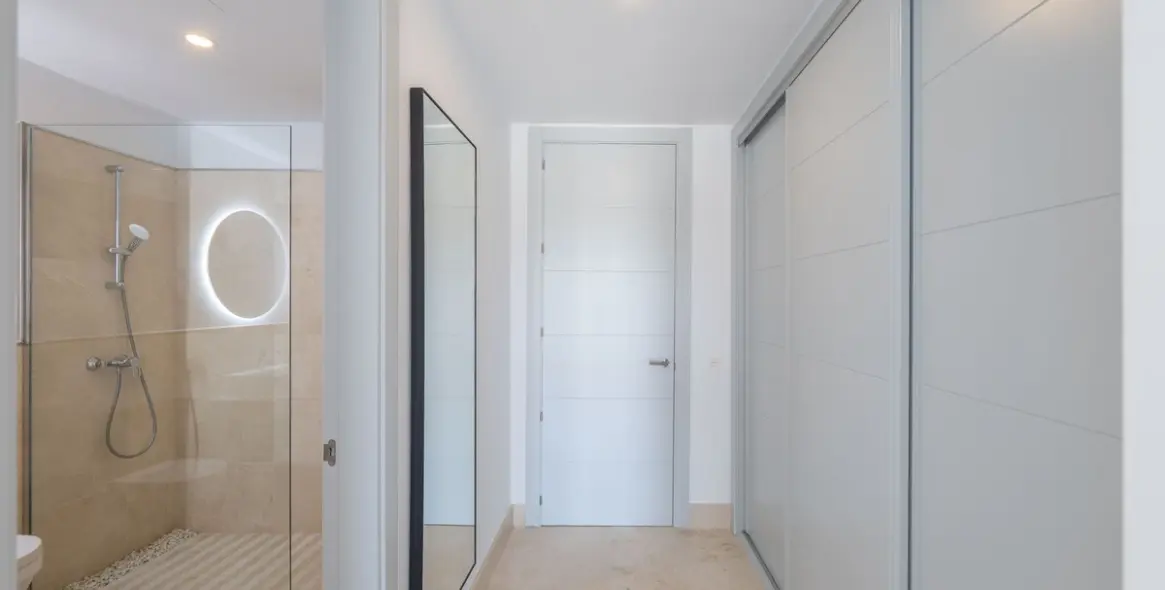 Продажа  отдельно стоящей виллы в Los Arqueros 26