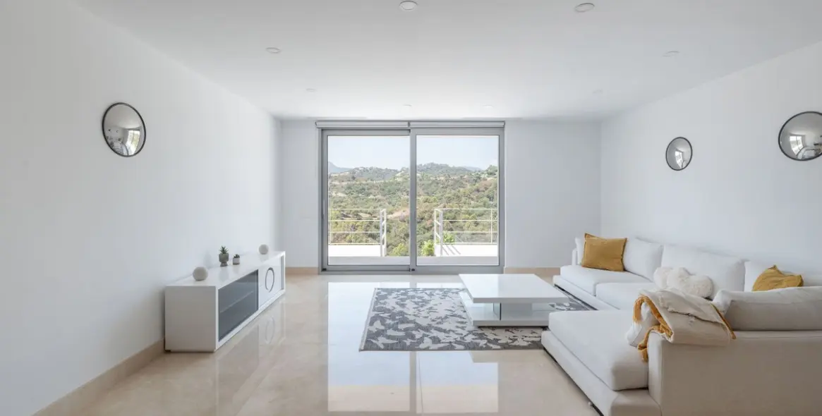 Продажа  отдельно стоящей виллы в Los Arqueros 28