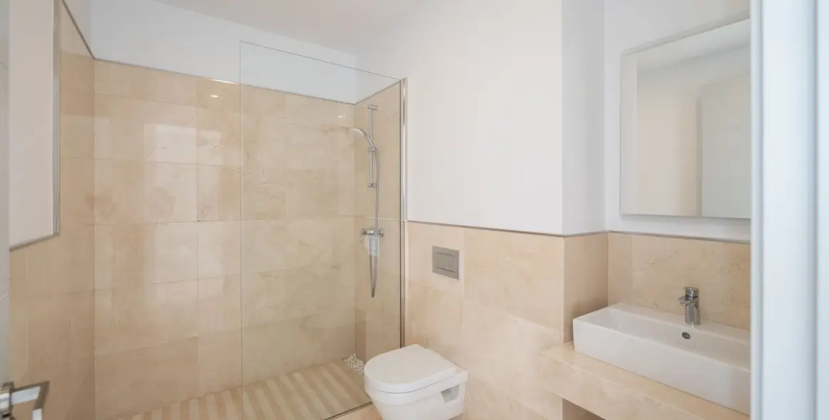 Продажа  отдельно стоящей виллы в Los Arqueros 39